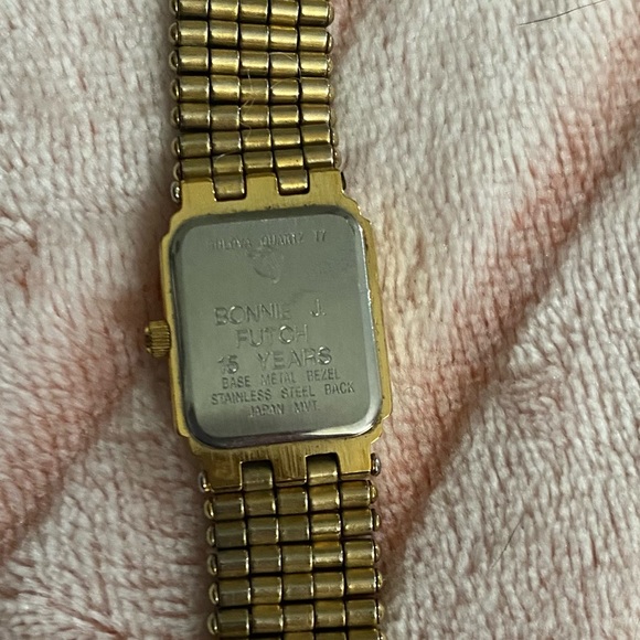 Bulova gold diamond watch - Picture 4 of 8